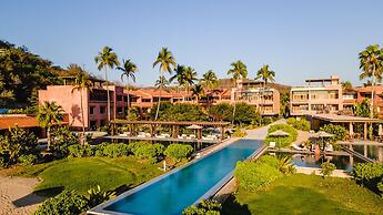 El Careyes Club & Residences