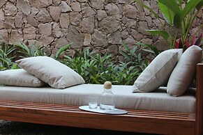 El Careyes Club & Residences