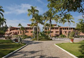 El Careyes Club & Residences