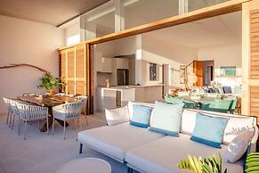 El Careyes Club & Residences