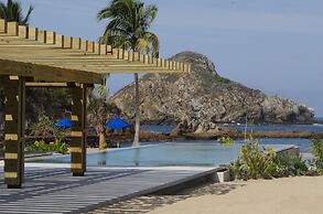 El Careyes Club & Residences