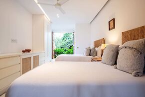 El Careyes Club & Residences