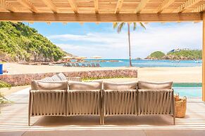 El Careyes Club & Residences