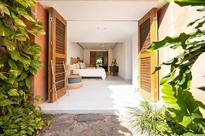 El Careyes Club & Residences