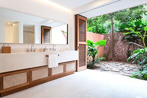 El Careyes Club & Residences