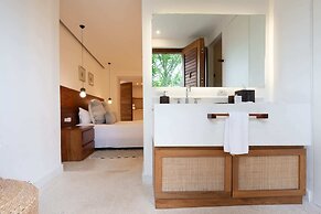 El Careyes Club & Residences