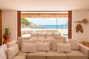 El Careyes Club & Residences