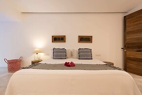 El Careyes Club & Residences