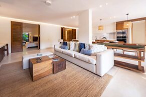 El Careyes Club & Residences