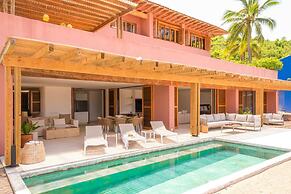 El Careyes Club & Residences