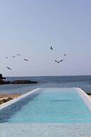 El Careyes Club & Residences