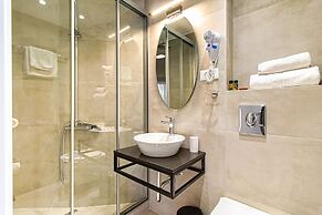 Oliva Beach Studios & Apartments