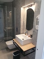 Oliva Beach Studios & Apartments