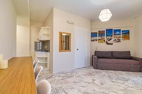 Oliva Beach Studios & Apartments