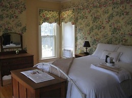 Vintage Gardens Bed & Breakfast