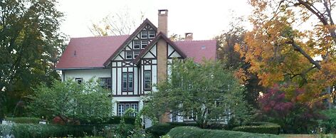 Vintage Gardens Bed & Breakfast