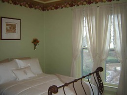 Vintage Gardens Bed & Breakfast