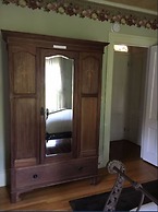 Vintage Gardens Bed & Breakfast