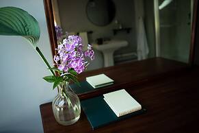 Black Walnut Bed and Breakfast