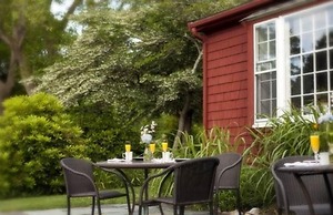 Woods Hole Passage Inn