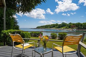 Dockside Guest Quarters & Restaurant