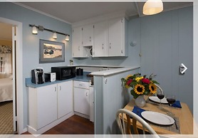 Dockside Guest Quarters & Restaurant