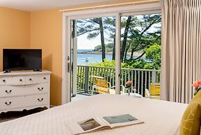 Dockside Guest Quarters & Restaurant