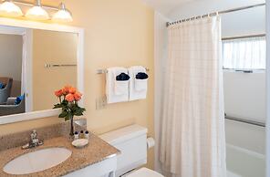 Dockside Guest Quarters & Restaurant