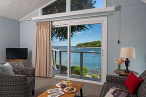 Dockside Guest Quarters & Restaurant