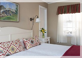 Dockside Guest Quarters & Restaurant