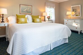 Dockside Guest Quarters & Restaurant