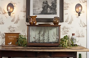 Dockside Guest Quarters & Restaurant