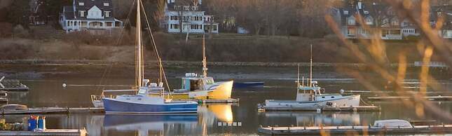 Dockside Guest Quarters & Restaurant