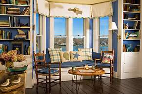 Dockside Guest Quarters & Restaurant