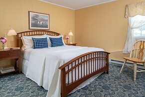 Dockside Guest Quarters & Restaurant