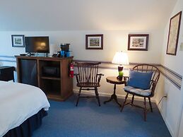 Family Farmhouse Inn