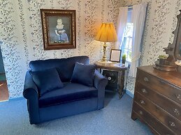 Family Farmhouse Inn