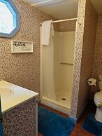 Family Farmhouse Inn