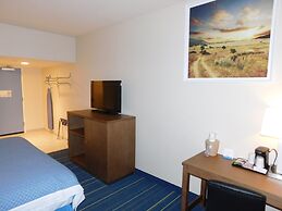 Days Inn & Suites by Wyndham Kearney