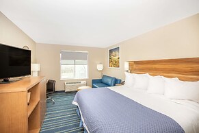 Days Inn & Suites by Wyndham Kearney