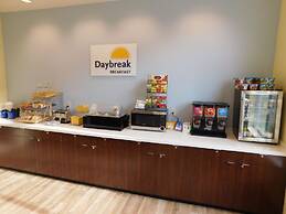 Days Inn & Suites by Wyndham Kearney