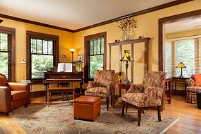 The Buckingham Inn