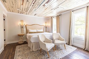 The Roost Ocean Springs