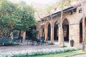 Chateau de Bear Hotel