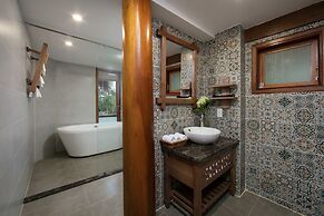 Mai Chau Hideaway Lake Resort