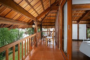 Mai Chau Hideaway Lake Resort