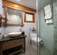 Mai Chau Hideaway Lake Resort