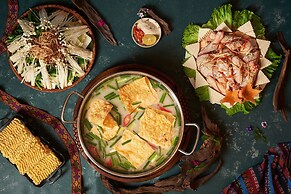 Mai Chau Hideaway Lake Resort