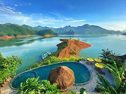 Mai Chau Hideaway Lake Resort
