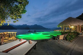 Mai Chau Hideaway Lake Resort